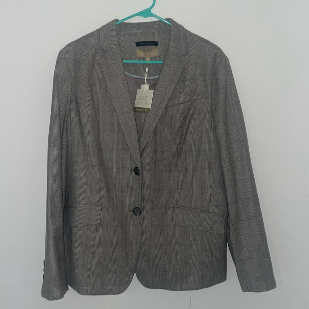 Brand New Talbots Cost size 14  Fabric woven  in Italy